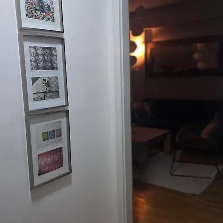 92m Upscale With An Office, Piano & Yoga Space Apartment *