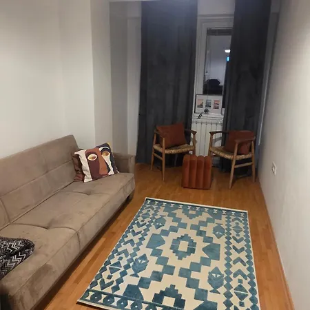 92m Upscale With An Office, Piano & Yoga Space Apartment *